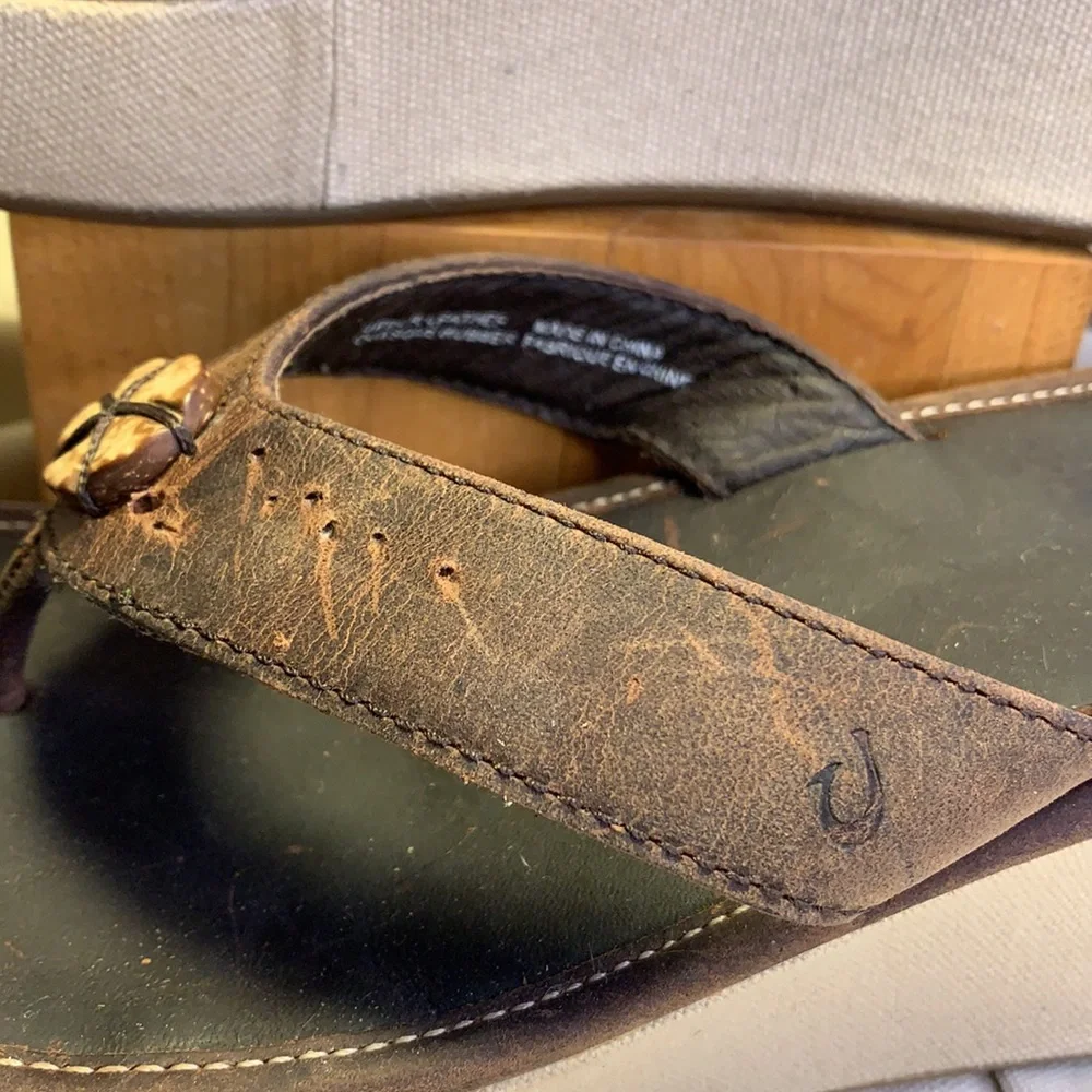 NWOT Olukai leather wedge/platform sandals Melia